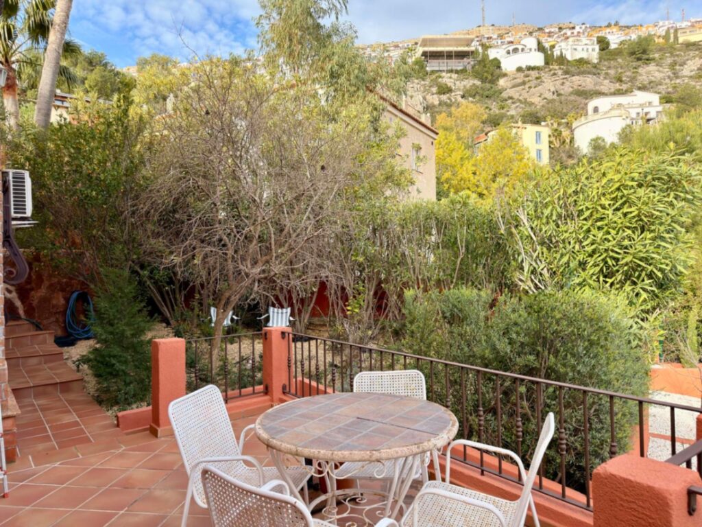 Cumbre del Sol: a Mediterranean-style villa with a swimming pool and sea views 64