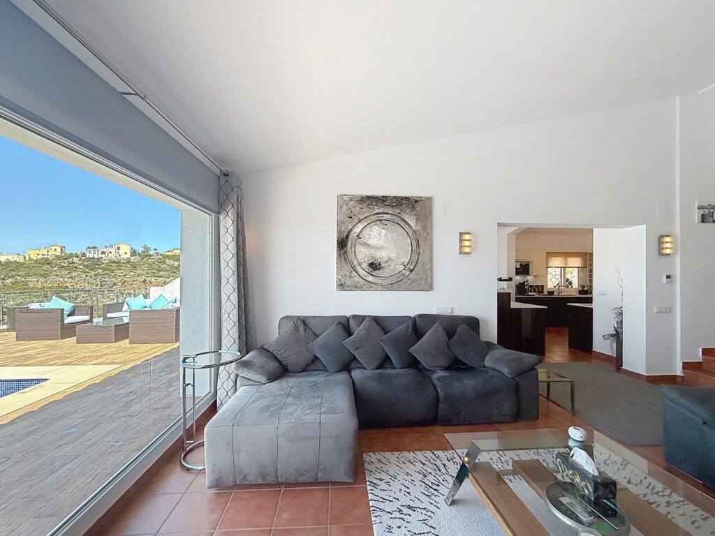 Cumbre del Sol, Luxury villa with panoramic sea views in Magnolias 7