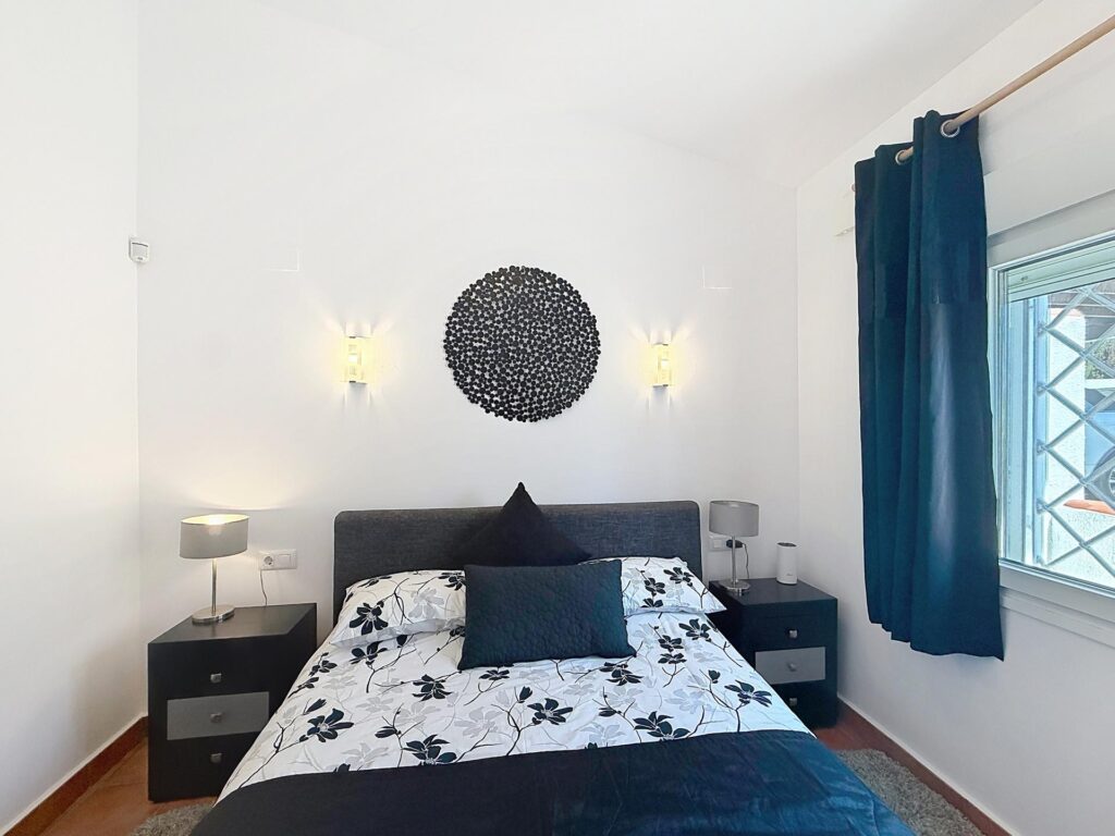 Cumbre del Sol, Luxury villa with panoramic sea views in Magnolias 18