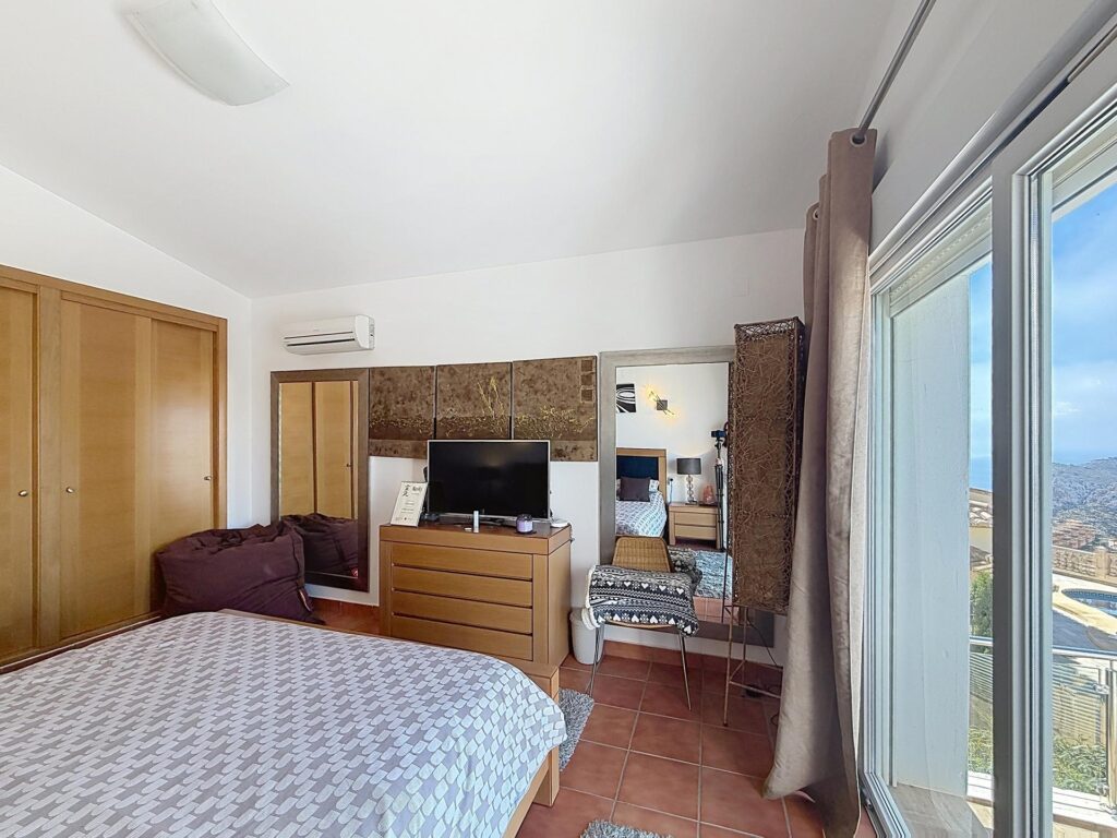 Cumbre del Sol, Luxury villa with panoramic sea views in Magnolias 34