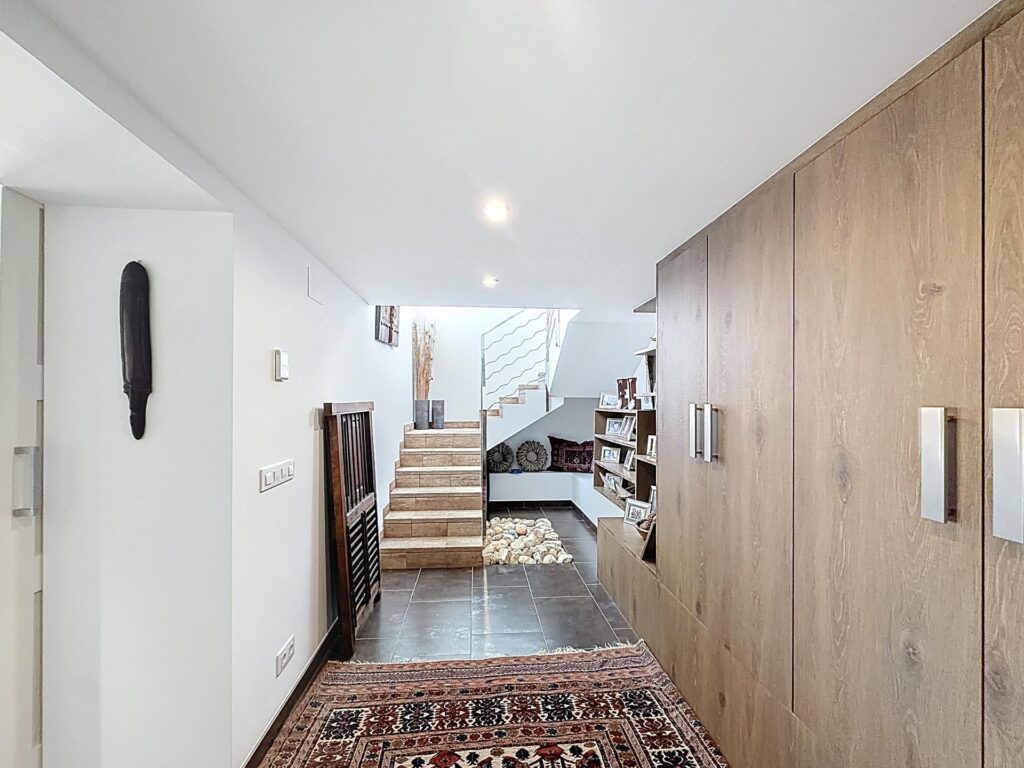 Cumbre del Sol, Luxury villa with panoramic sea views in Magnolias 36