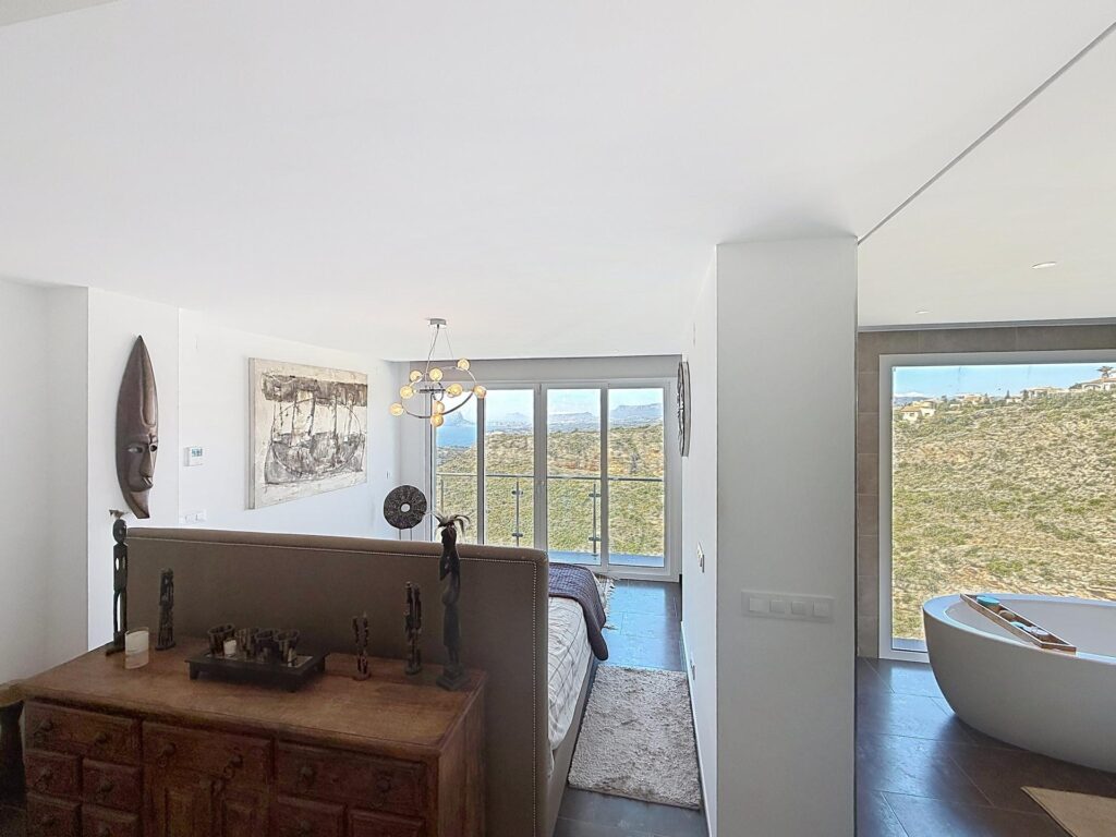 Cumbre del Sol, Luxury villa with panoramic sea views in Magnolias 39