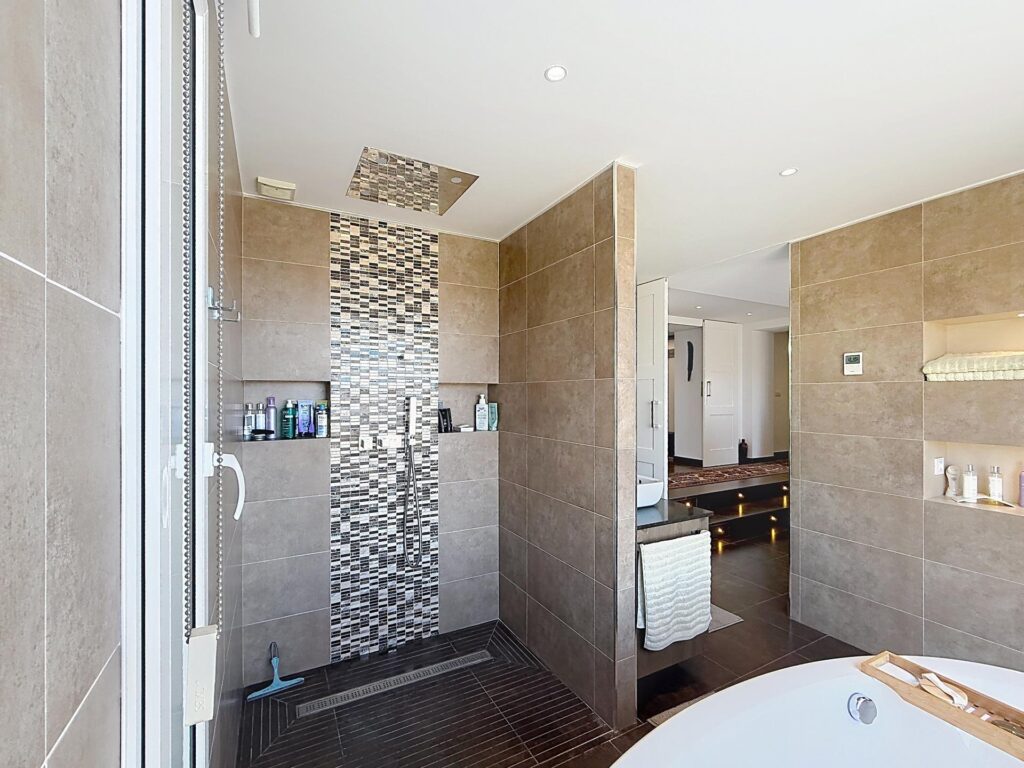 Cumbre del Sol, Luxury villa with panoramic sea views in Magnolias 43