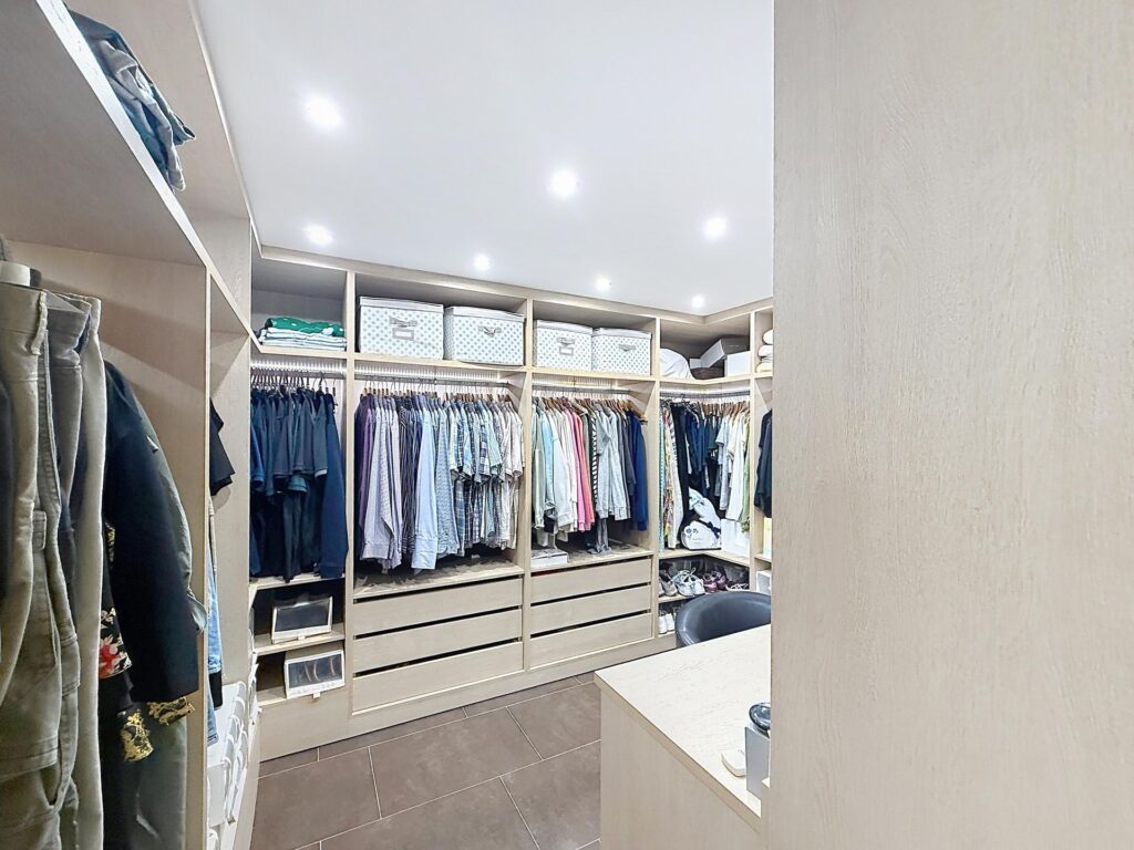 Cumbre del Sol, Luxury villa with panoramic sea views in Magnolias 46