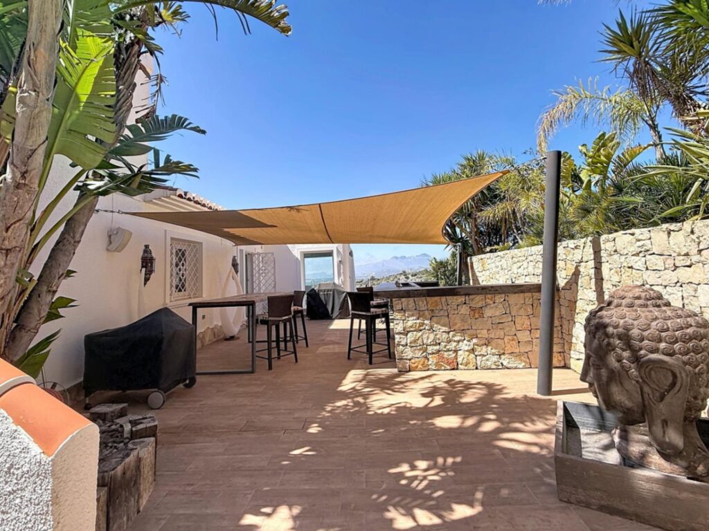 Cumbre del Sol, Luxury villa with panoramic sea views in Magnolias 54