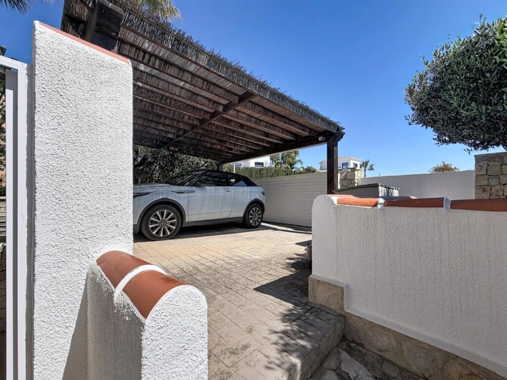 Cumbre del Sol, Luxury villa with panoramic sea views in Magnolias 61