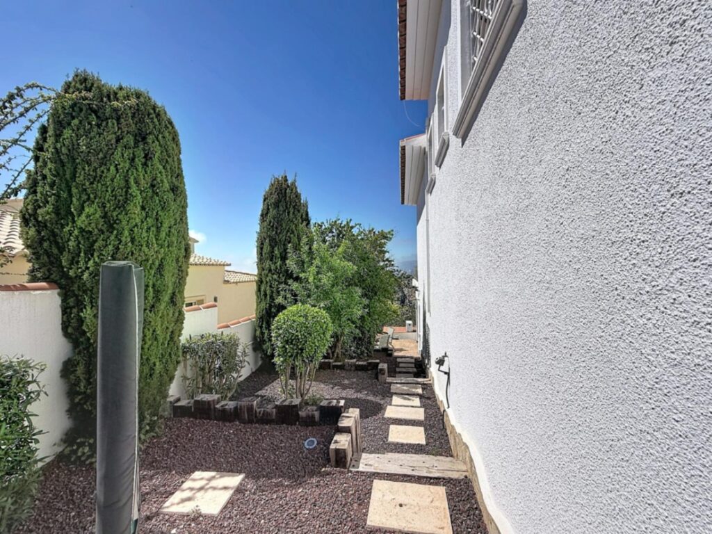 Cumbre del Sol, Luxury villa with panoramic sea views in Magnolias 62