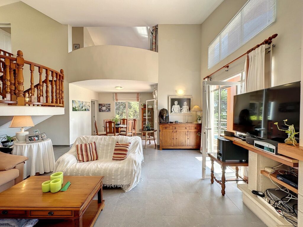 Cumbre del Sol villa with private pool close to all amenities 8