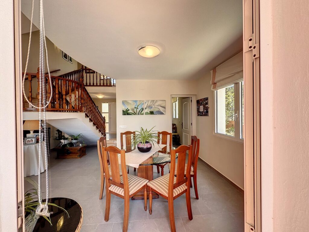 Cumbre del Sol villa with private pool close to all amenities 11