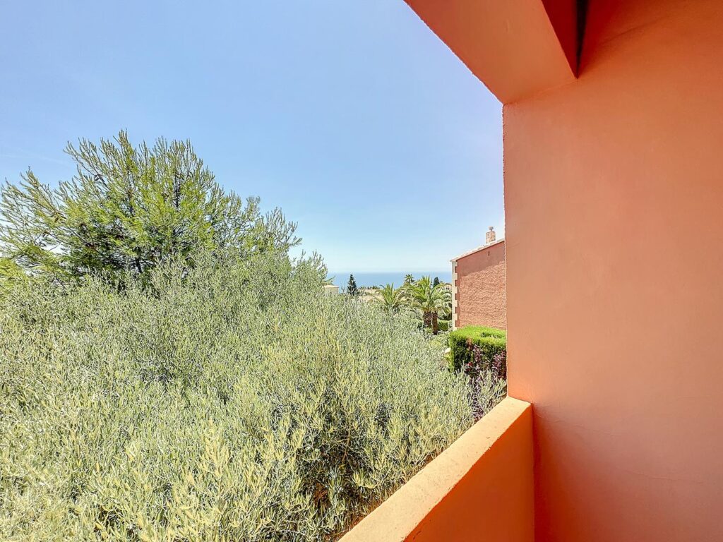 Cumbre del Sol villa with private pool close to all amenities 43