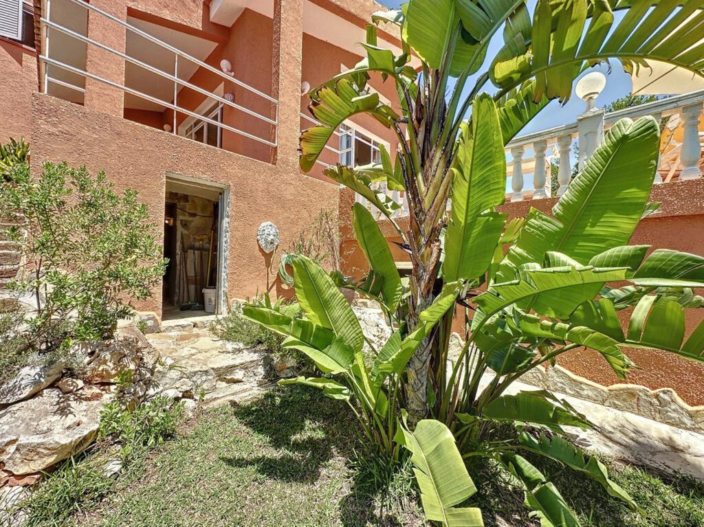 Cumbre del Sol villa with private pool close to all amenities 51