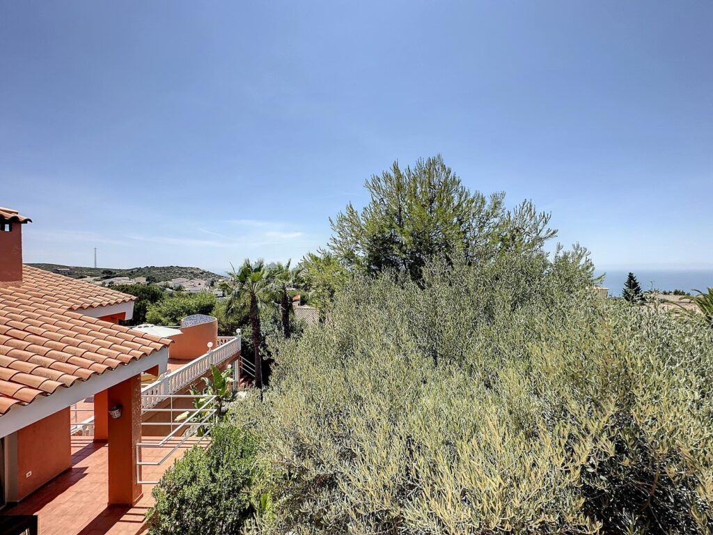 Cumbre del Sol villa with private pool close to all amenities 76
